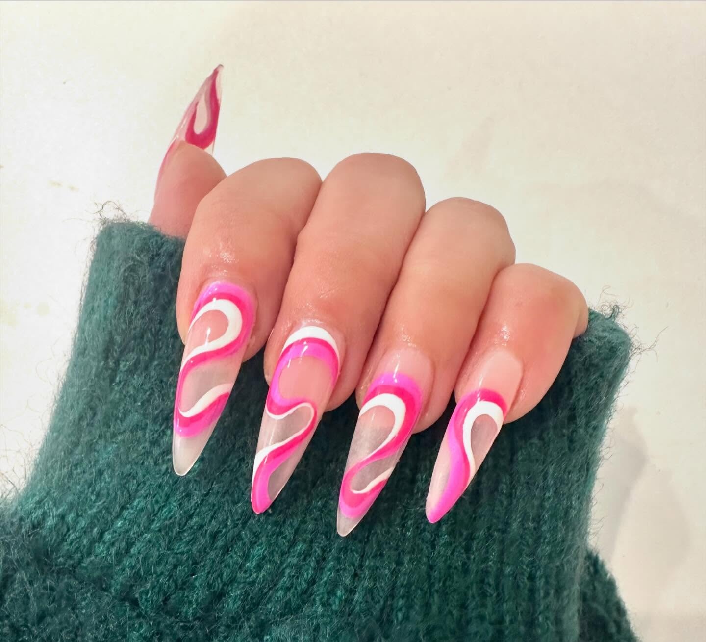 Pink Ribbon Swirl Tips